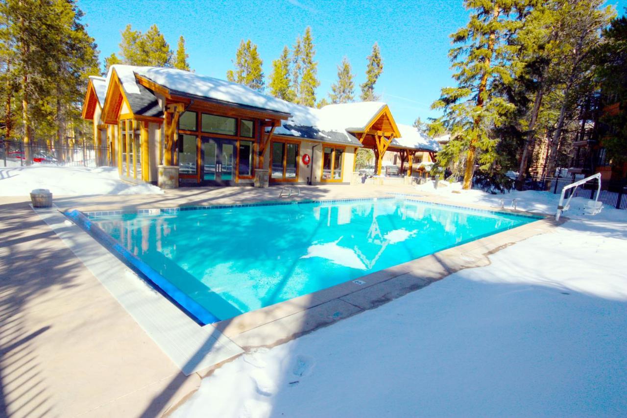Pinecreek #F - 3 Bedroom - Close To Town - Shuttle To Slopes - Pool And Hot Tub Access เบรกเคนริดจ์ ภายนอก รูปภาพ
