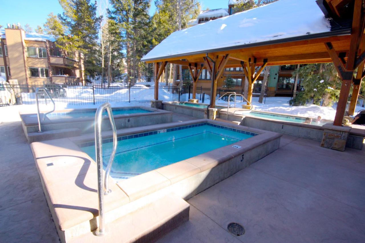 Pinecreek #F - 3 Bedroom - Close To Town - Shuttle To Slopes - Pool And Hot Tub Access เบรกเคนริดจ์ ภายนอก รูปภาพ